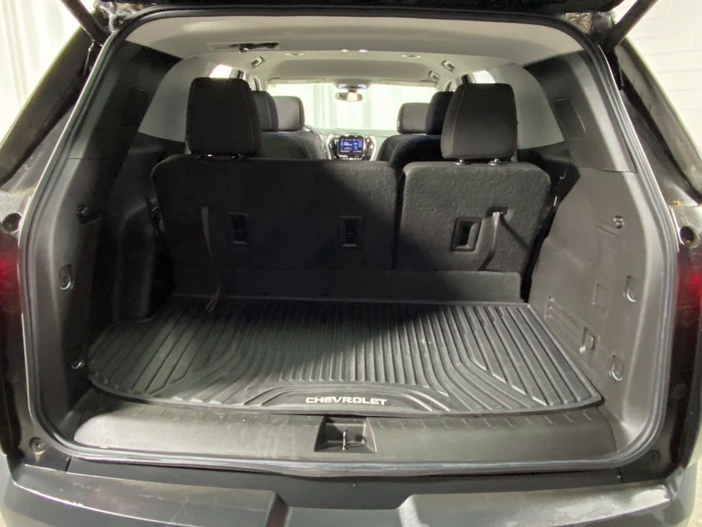 Used 2020 Chevrolet Traverse LT w/ LPO, Floor Liner Package AWD/4WD image 27