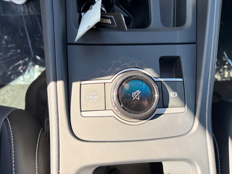New 2026 Volkswagen Tiguan SE R-Line image 18