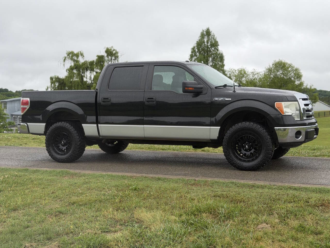 Used 2010 Ford F150 XLT RWD image 11