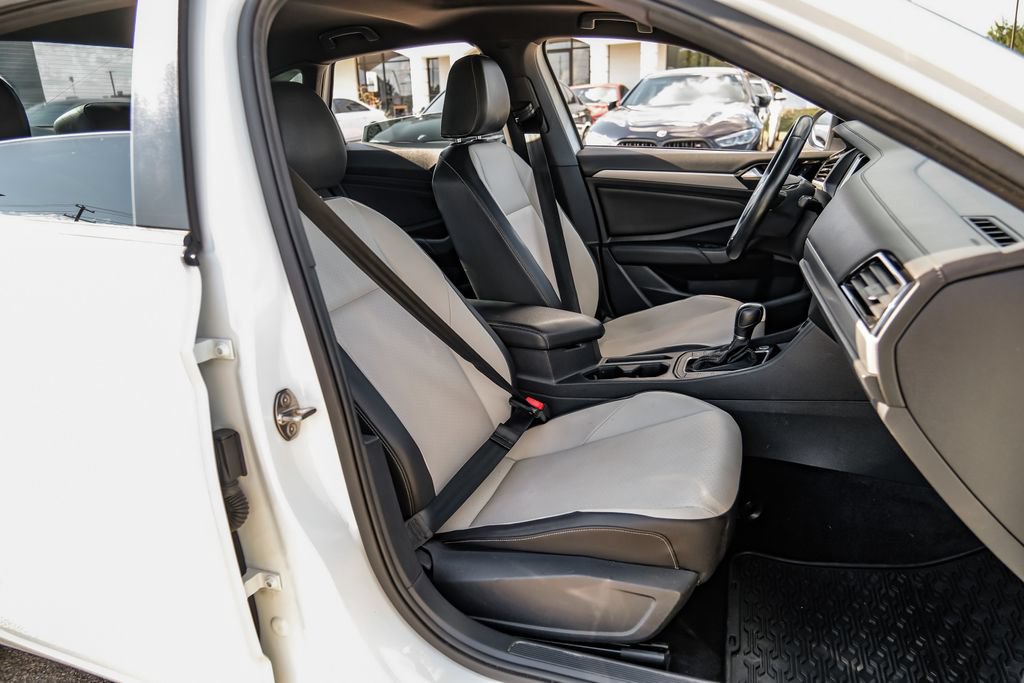 Used 2019 Volkswagen Jetta R-Line FWD image 43