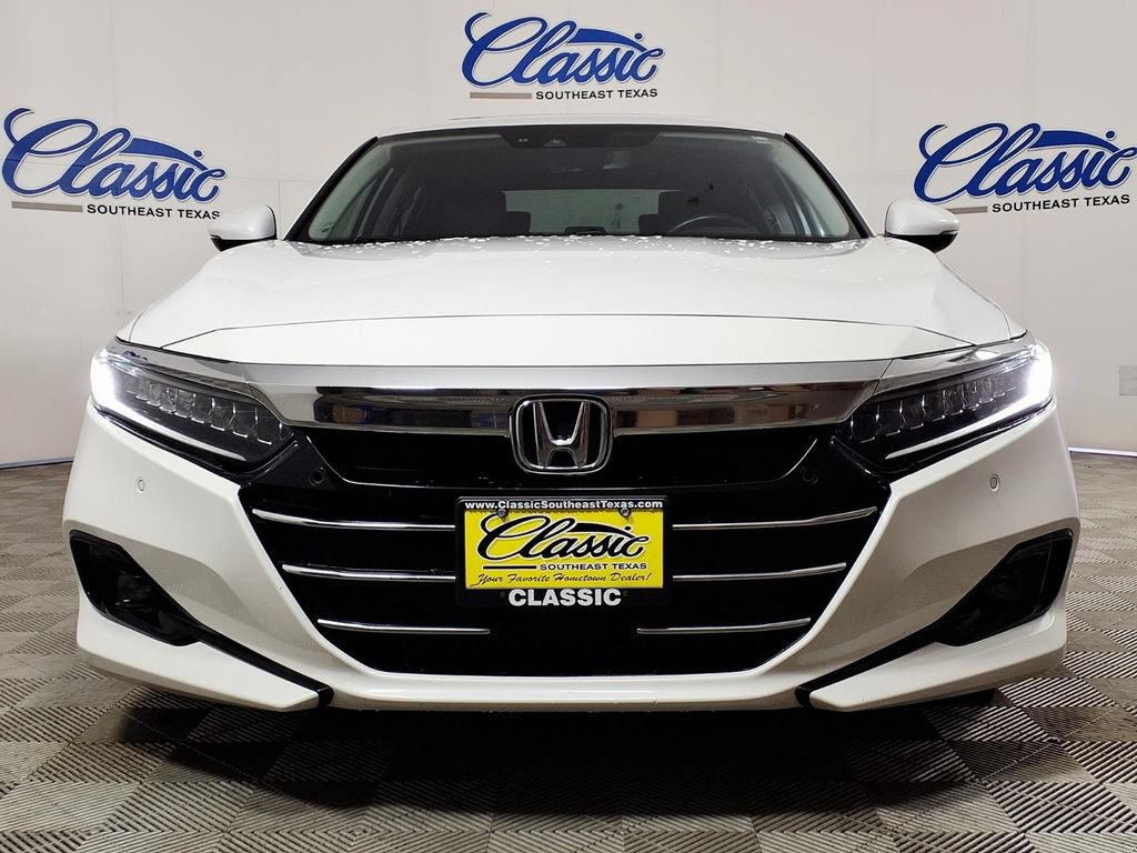 Used 2021 Honda Accord Touring image 3