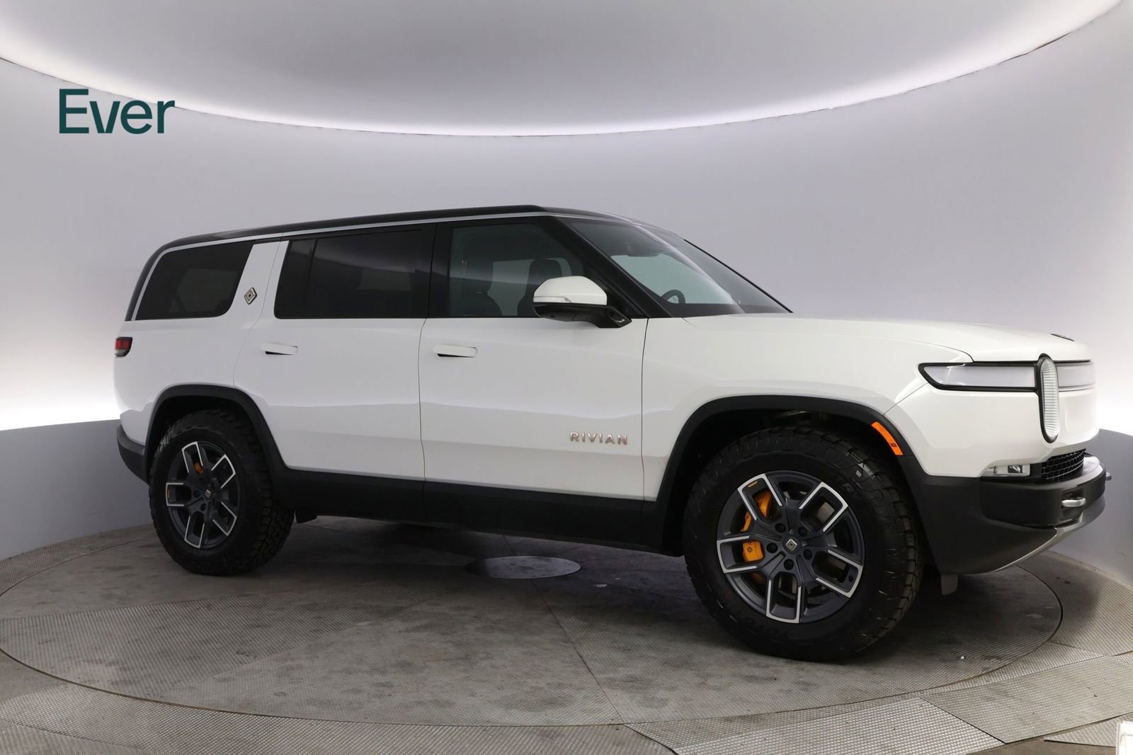 Used 2024 Rivian R1S Adventure AWD/4WD image 14