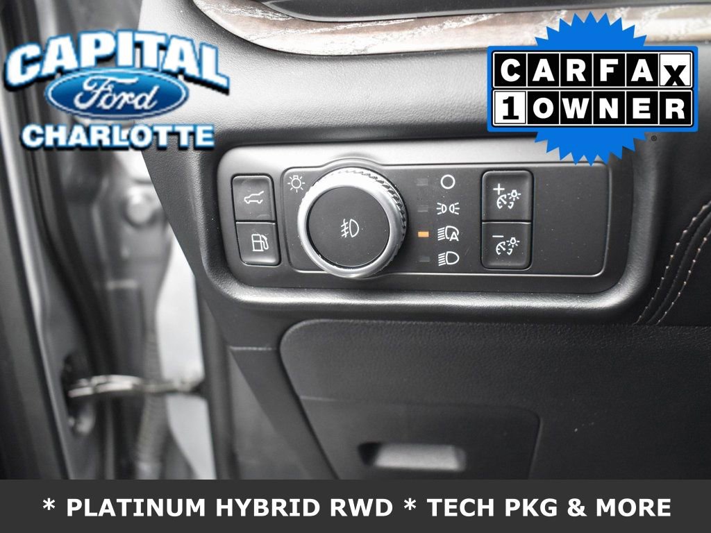 Used 2023 Ford Explorer Platinum w/ Technology Package image 15