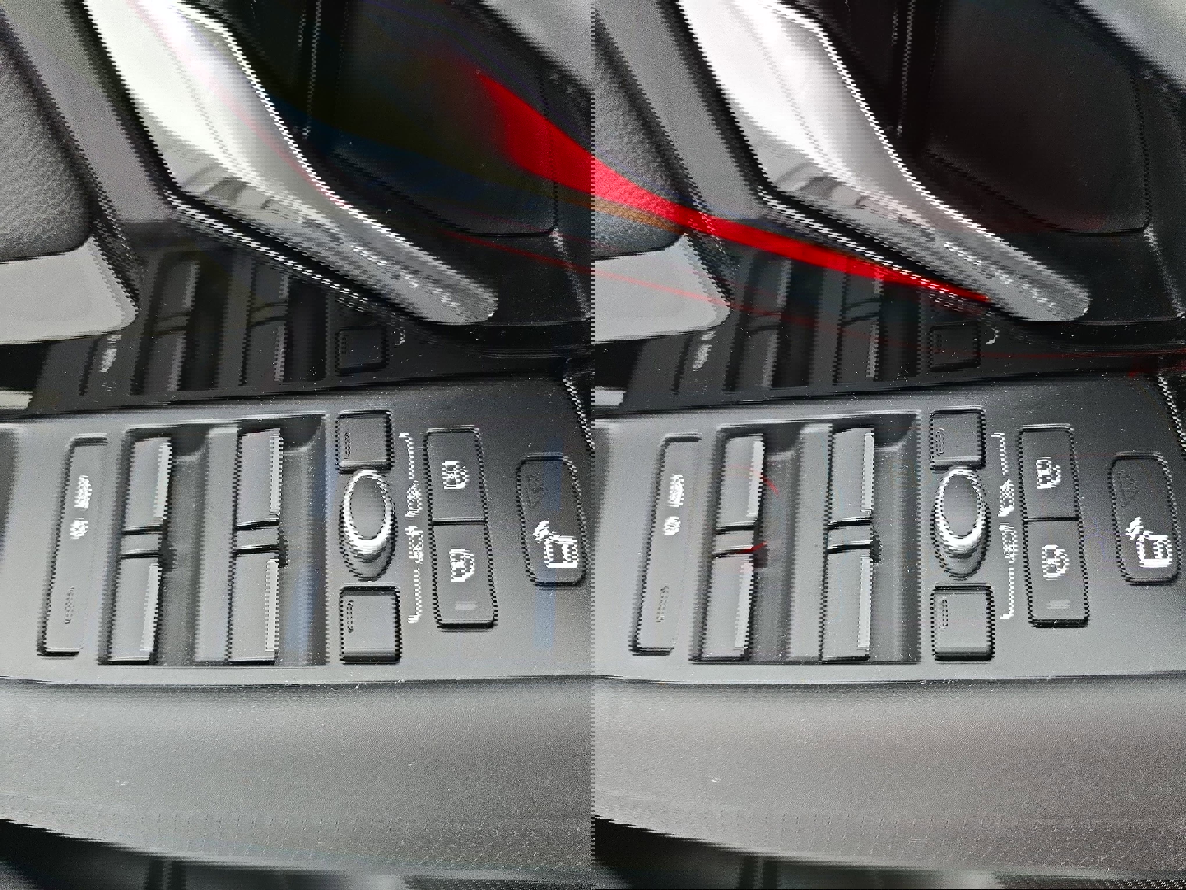 Used 2022 Land Rover Range Rover Evoque R-Dynamic S image 28