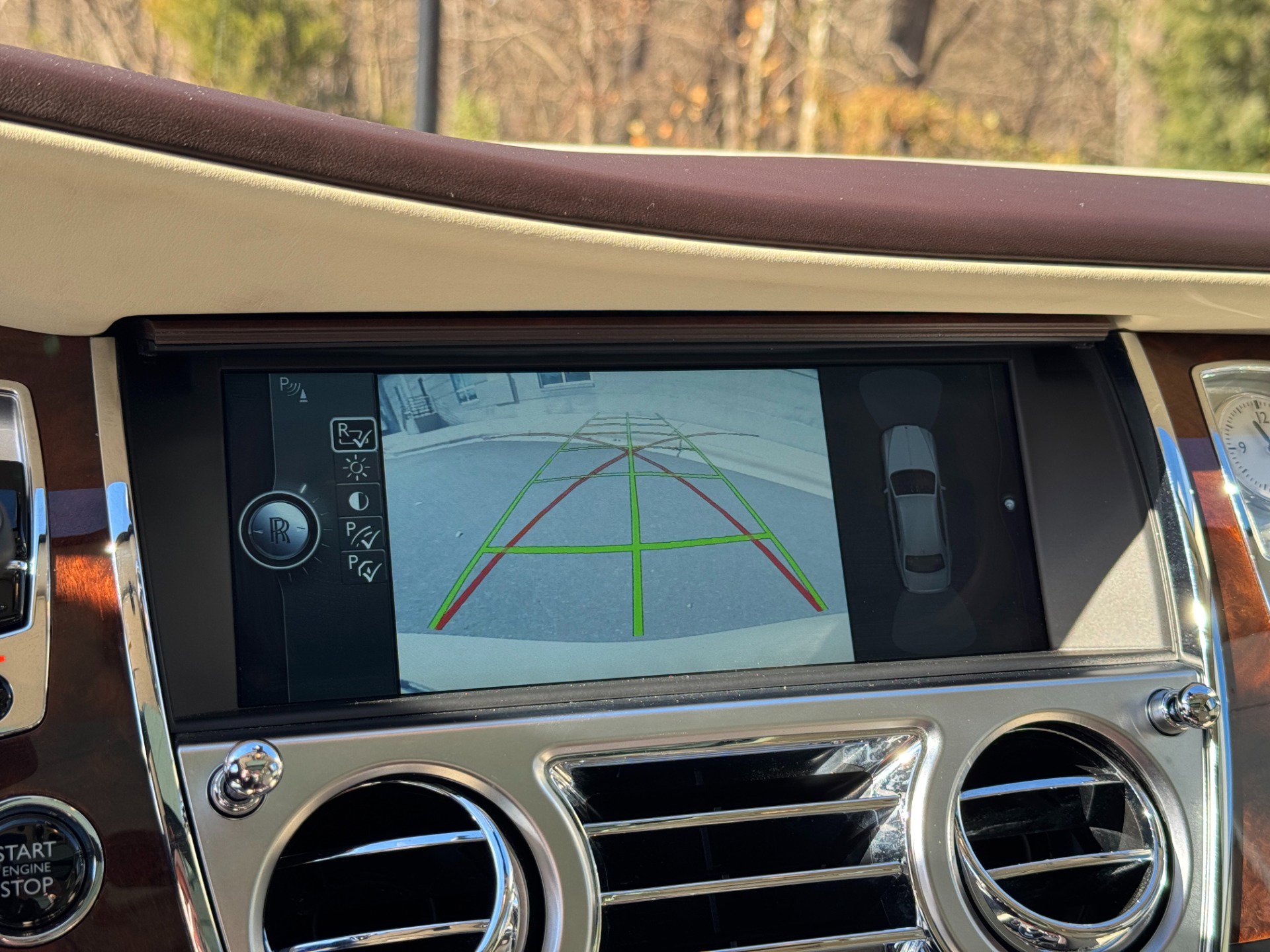 Used 2013 Rolls-Royce Ghost image 41