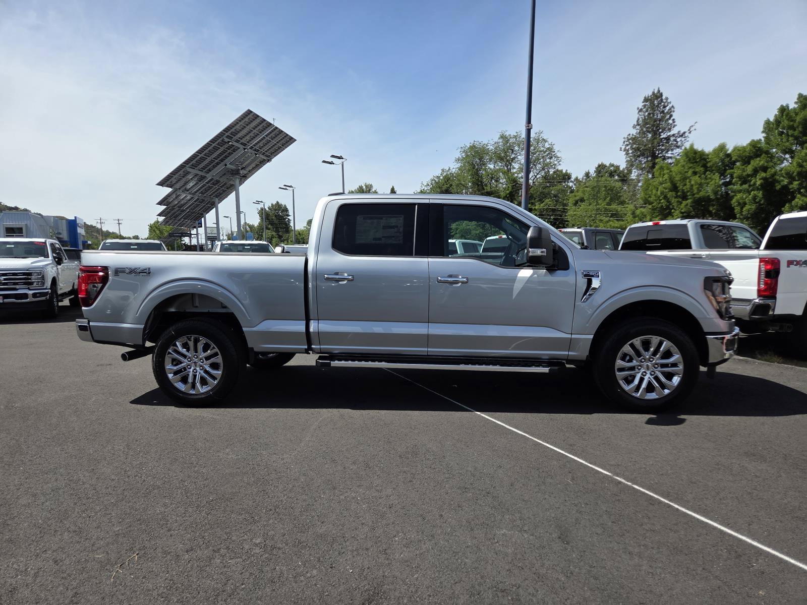 New 2026 Ford F150 XLT w/ XLT Chrome Appearance Package AWD/4WD image 4