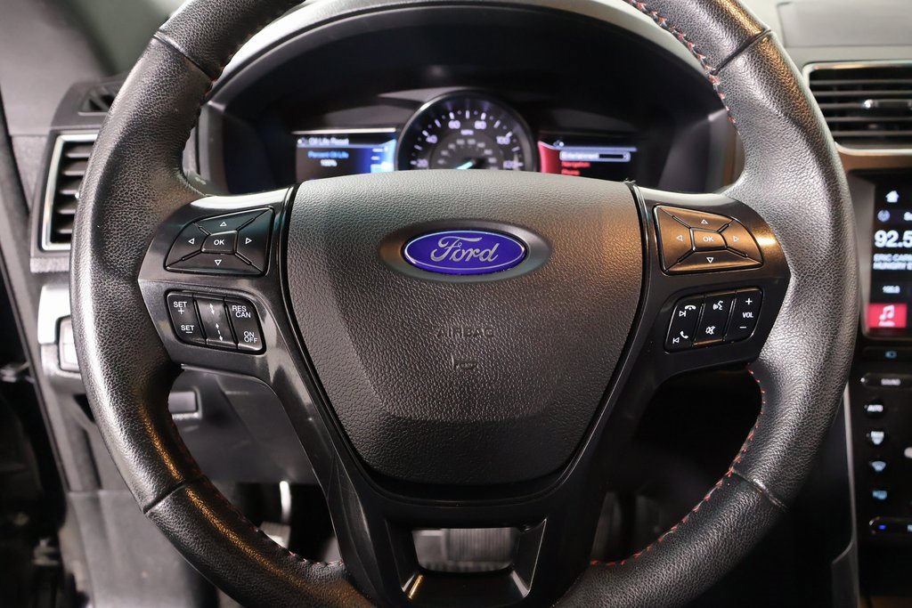 Used 2017 Ford Explorer Sport w/ Equipment Group 401A image 3