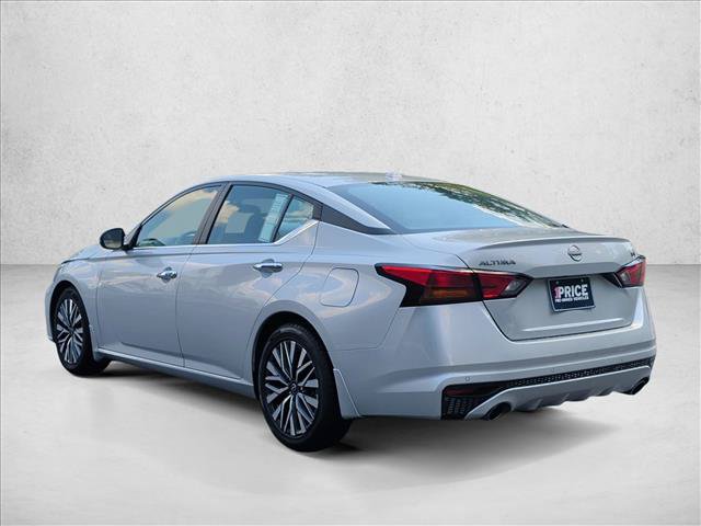 Used 2024 Nissan Altima 2.5 SV w/ SV Premium Package FWD image 7