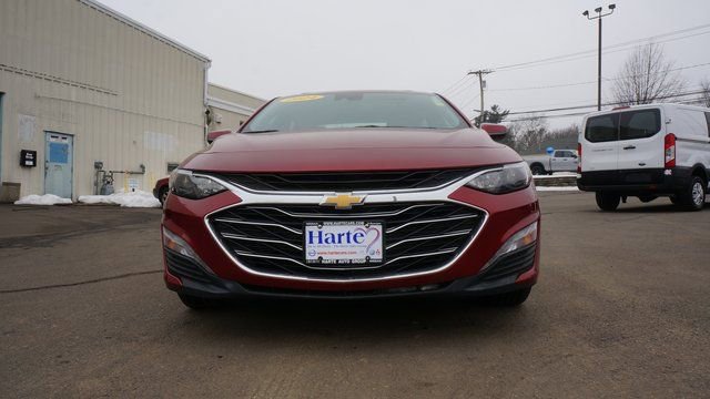 Used 2024 Chevrolet Malibu LT image 3