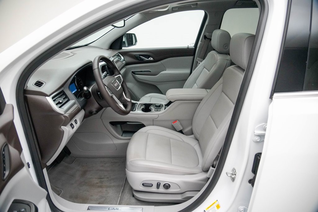 Used 2023 GMC Acadia SLT w/ Preferred Package image 23