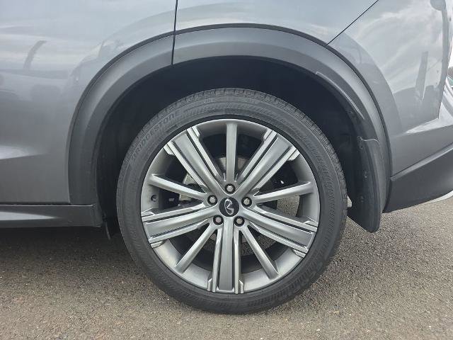 Used 2021 INFINITI QX50 Sensory image 12