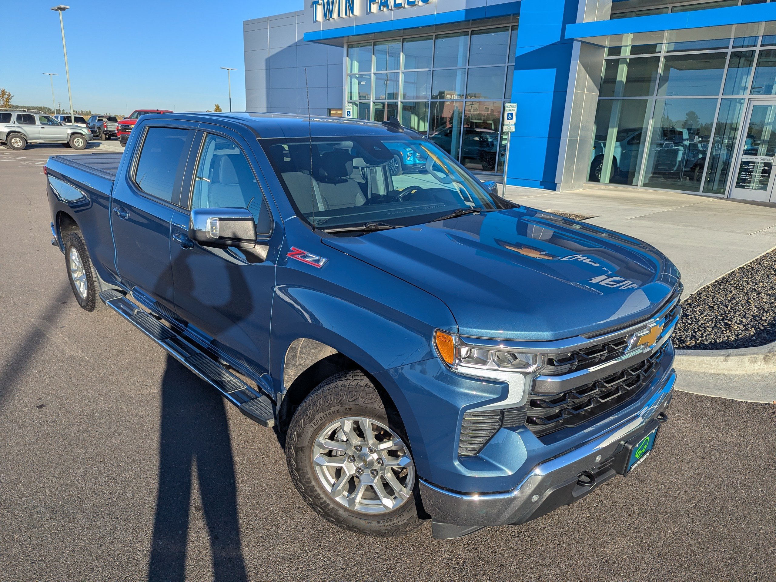 Certified 2024 Chevrolet Silverado 1500 LT AWD/4WD image 2