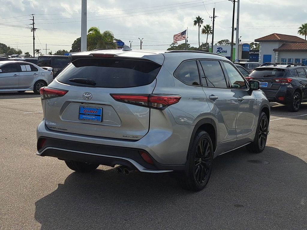 Used 2023 Toyota Highlander XSE image 5