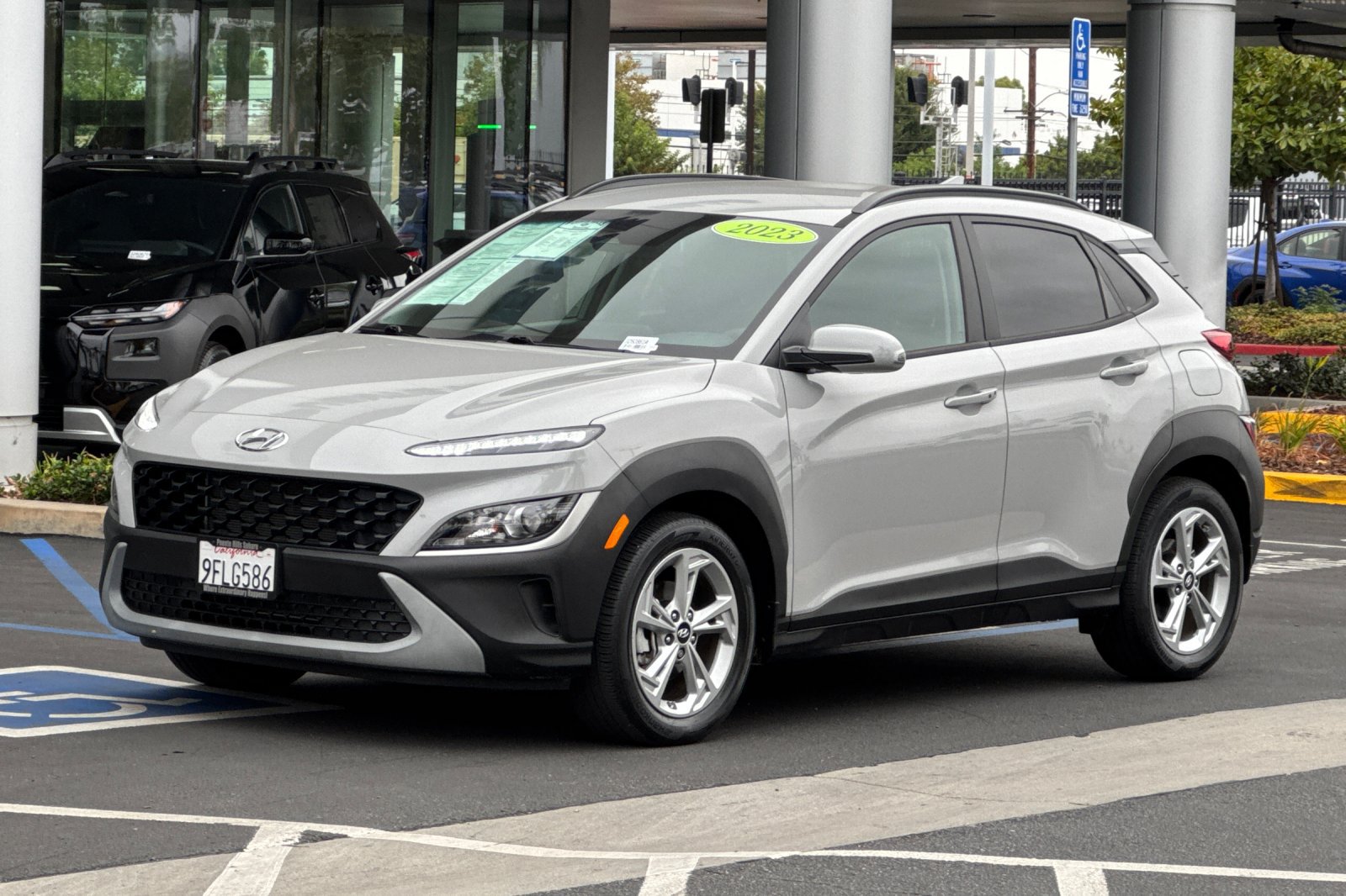 Used 2023 Hyundai Kona SEL FWD image 8