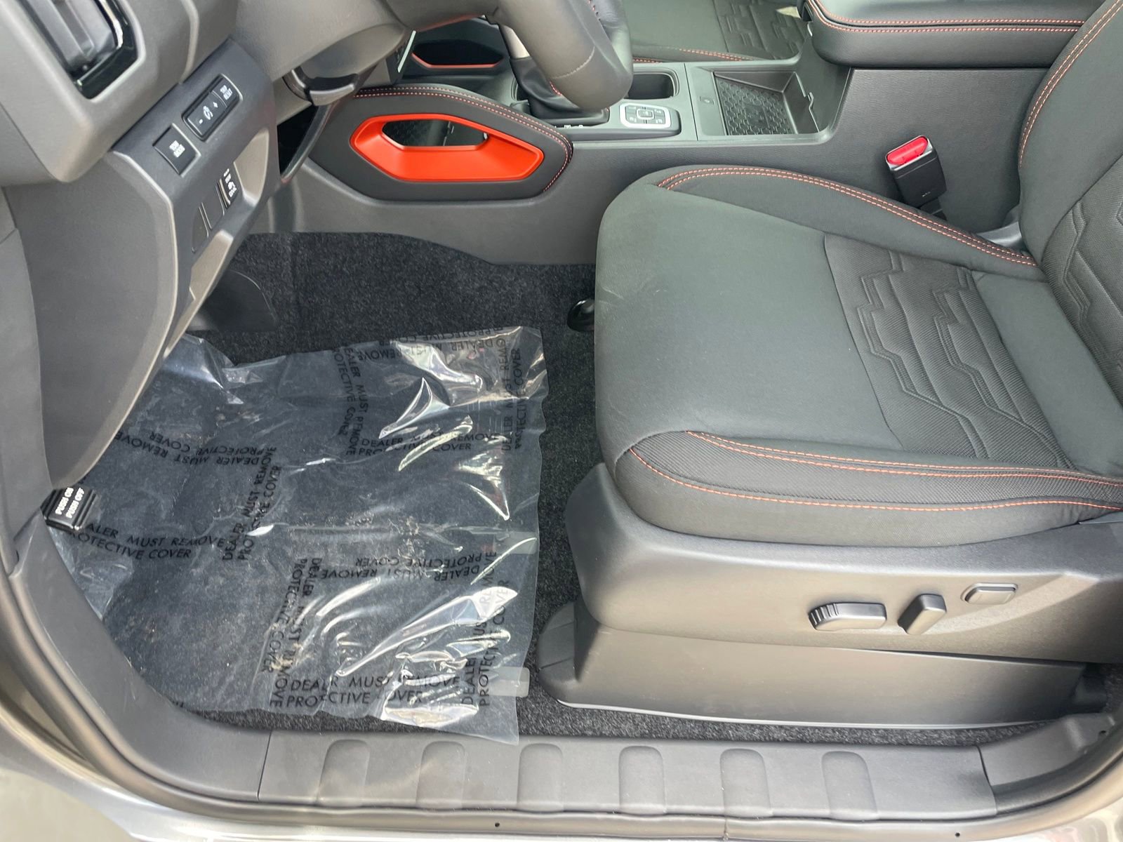 New 2026 Nissan Frontier PRO-4X w/ Pro-4x Convenience Package image 18