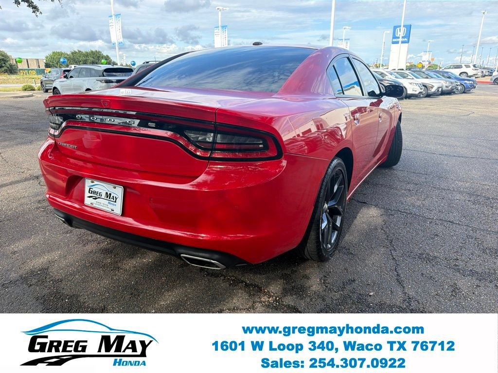 Used 2022 Dodge Charger SXT RWD image 3
