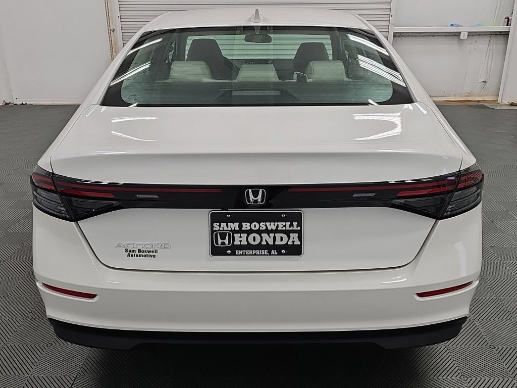 Used 2026 Honda Accord LX image 8