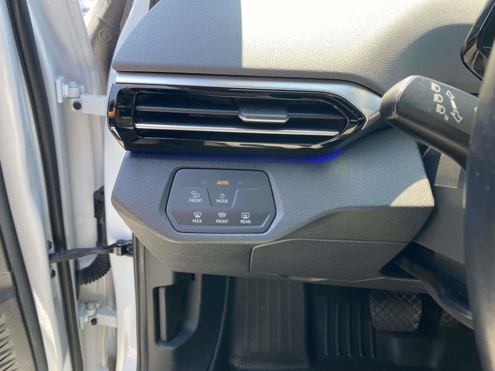 Used 2021 Volkswagen ID.4 Pro S w/ Gradient Package AWD/4WD image 11