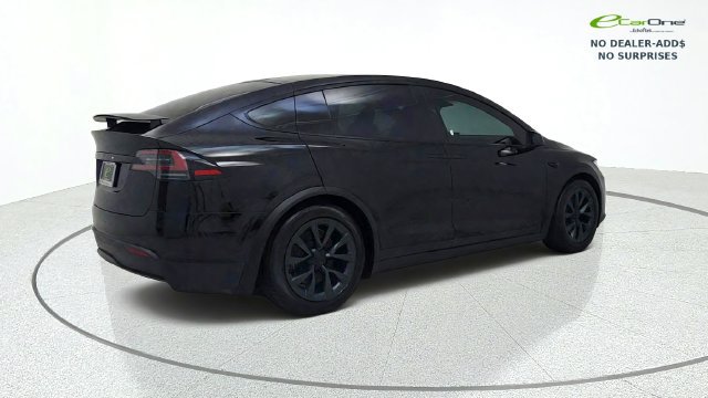 Used 2024 Tesla Model X AWD/4WD image 8