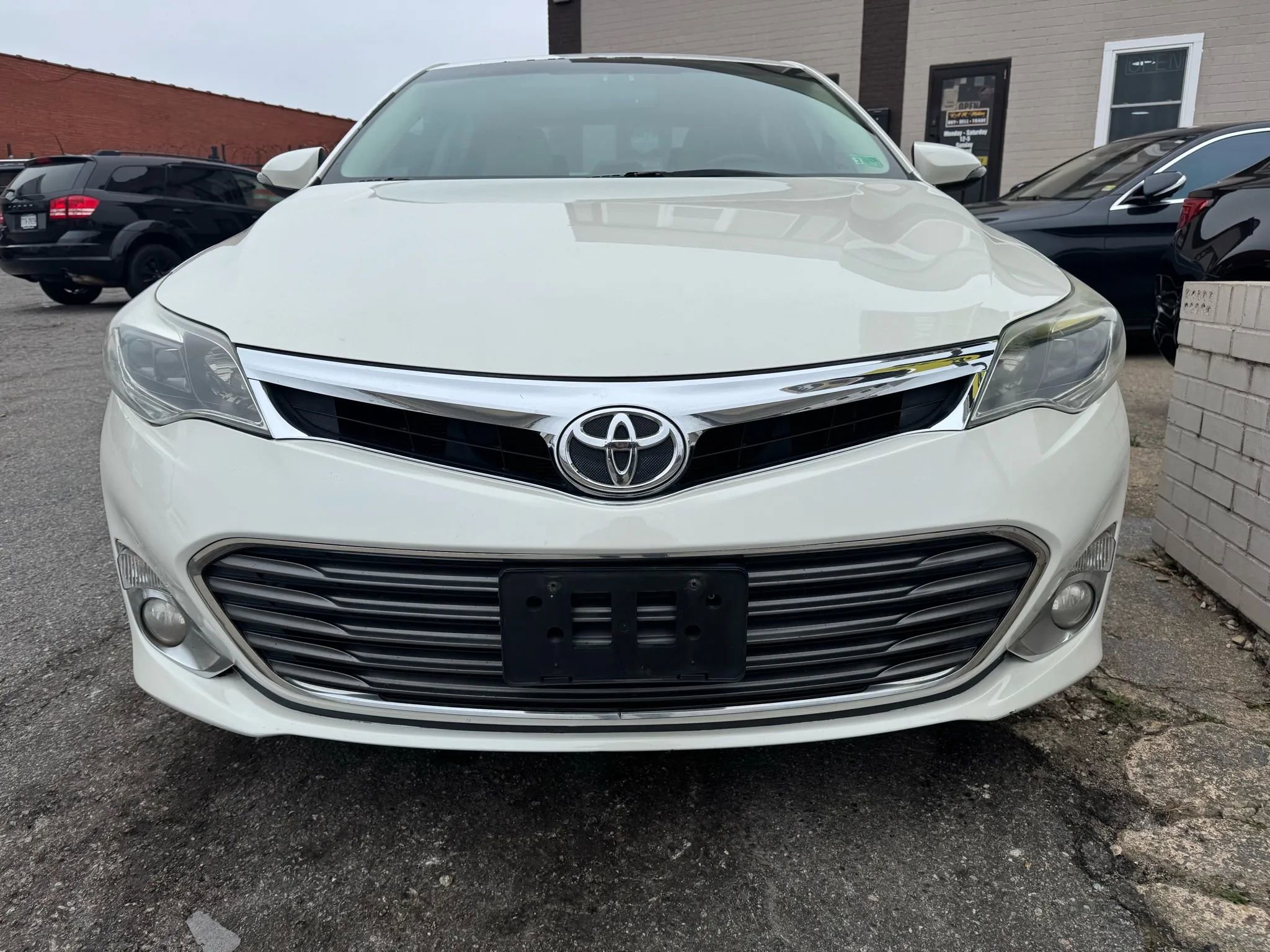 Used 2014 Toyota Avalon XLE Touring image 6