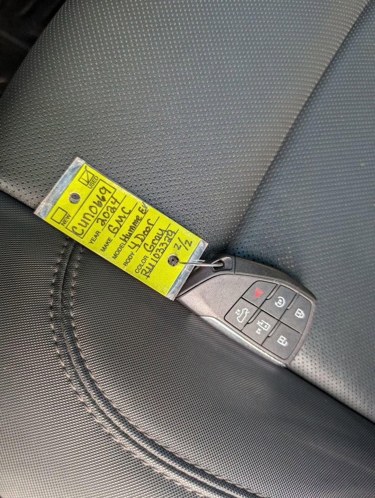 Used 2024 GMC Hummer EV 3X w/ LPO, Cargo Utility Package image 52