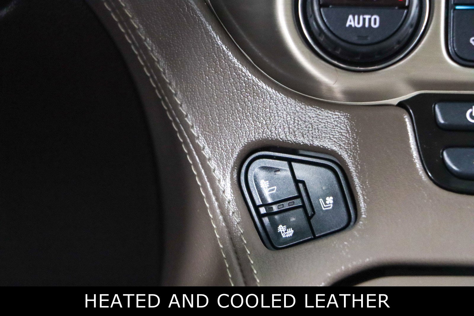 Used 2018 GMC Yukon Denali w/ Denali Ultimate Package image 22