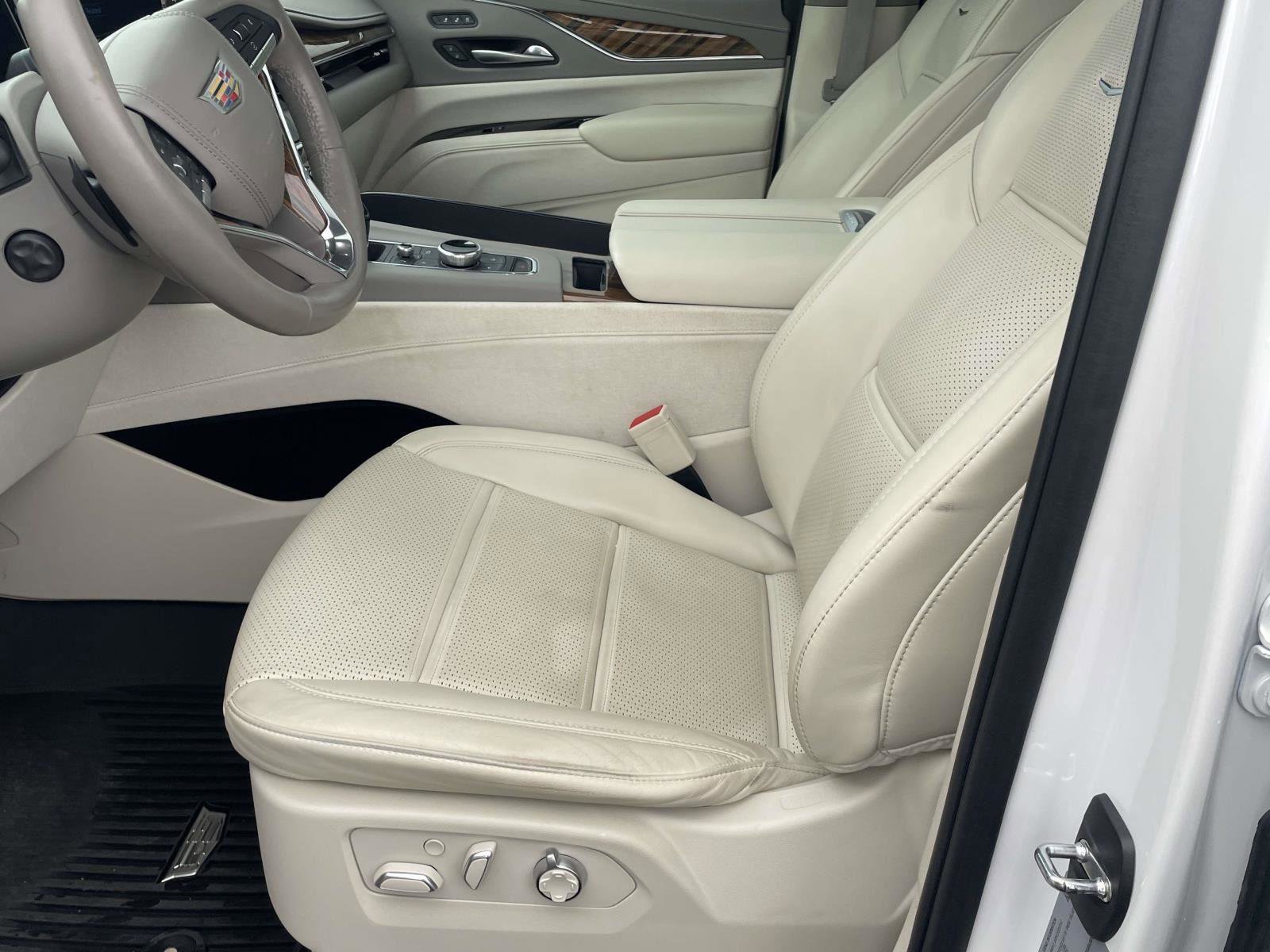 Used 2024 Cadillac Escalade ESV Premium Luxury Platinum w/ LPO, Floor Liner Package AWD/4WD image 8
