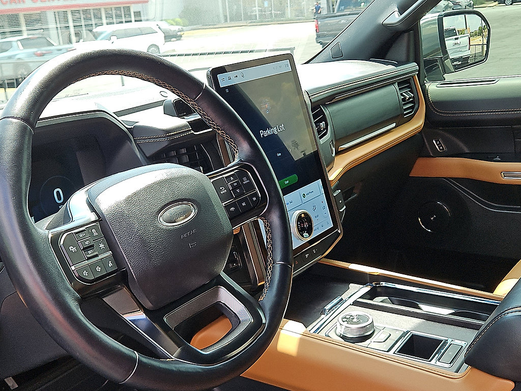 Used 2024 Ford Expedition Max Platinum RWD image 11