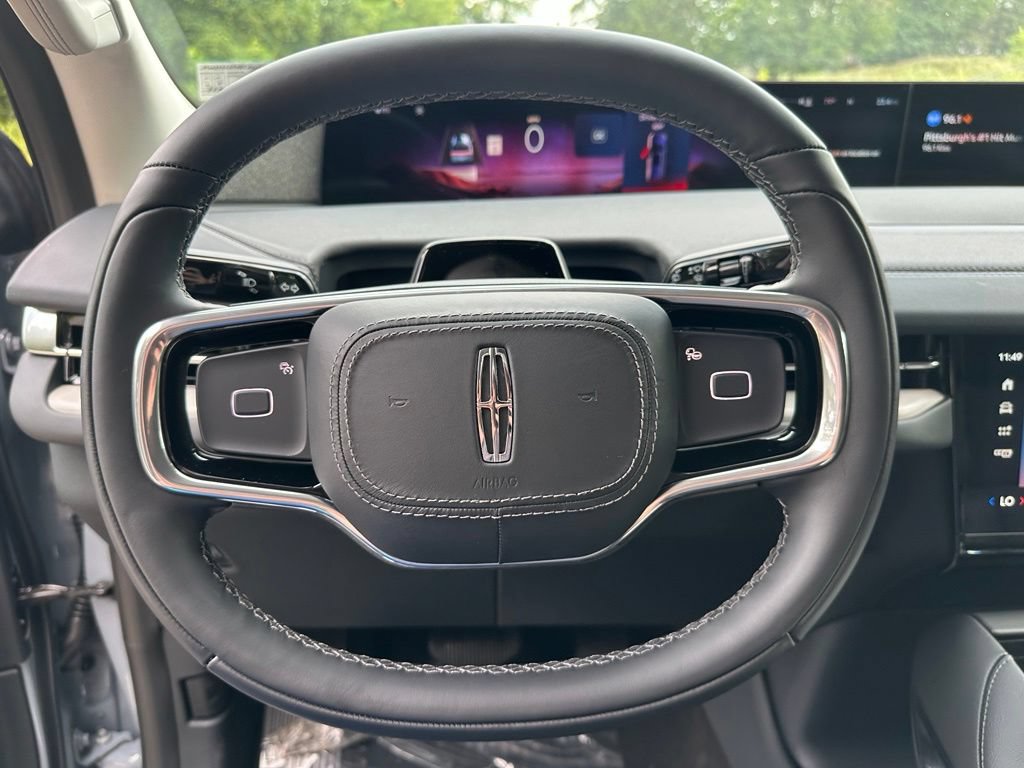 New 2027 Lincoln Navigator Reserve AWD/4WD image 8