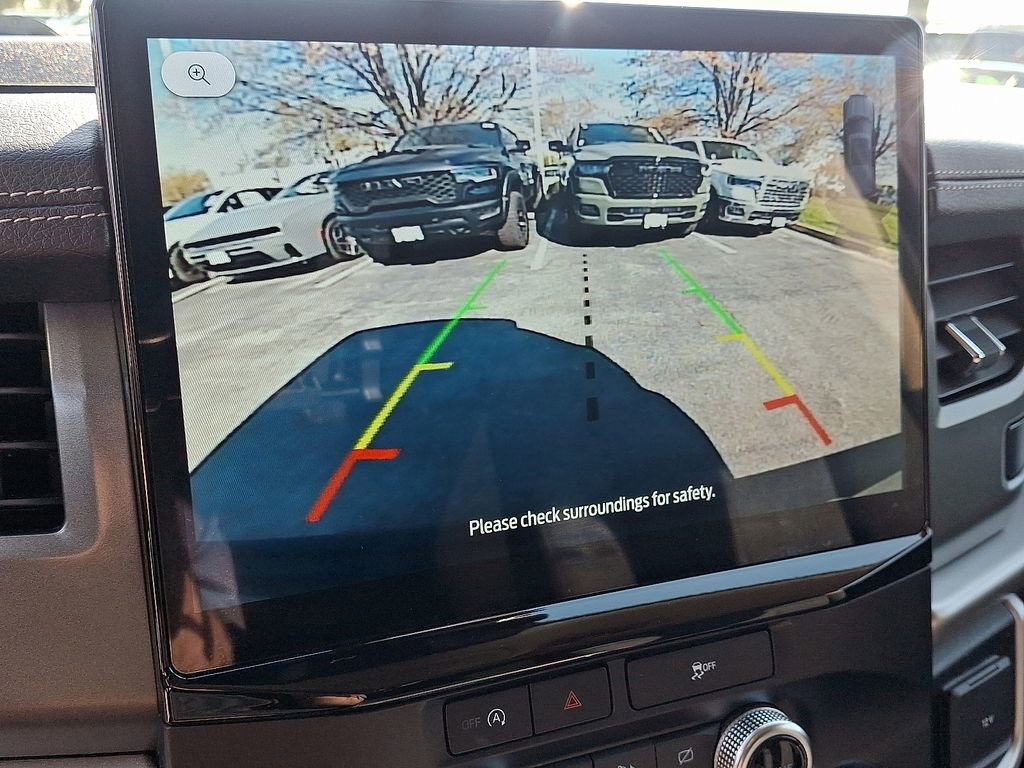 Used 2024 Ford Expedition Max XLT image 19