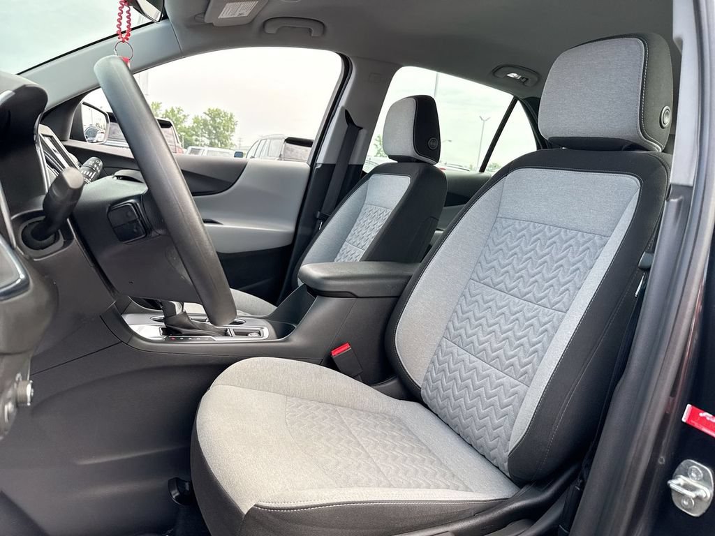 Used 2022 Chevrolet Equinox LS FWD image 11