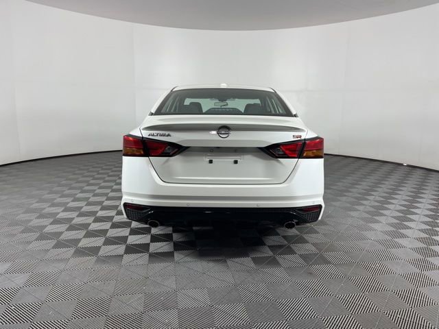 New 2025 Nissan Altima 2.5 SR image 9