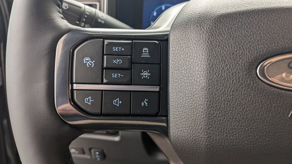 New 2025 Ford F350 Platinum w/ FX4 Off-Road Package image 33