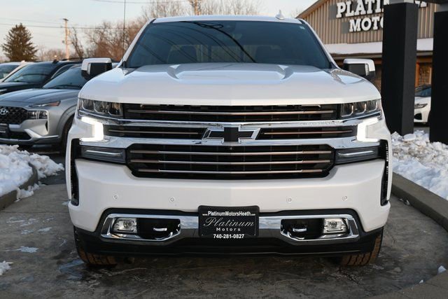 Used 2022 Chevrolet Silverado 1500 High Country w/ Technology Package image 2