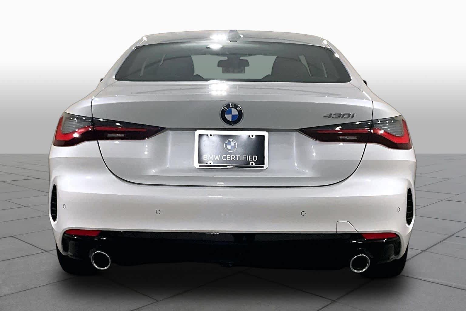 Used 2025 BMW 430i Coupe w/ Convenience Package RWD image 4