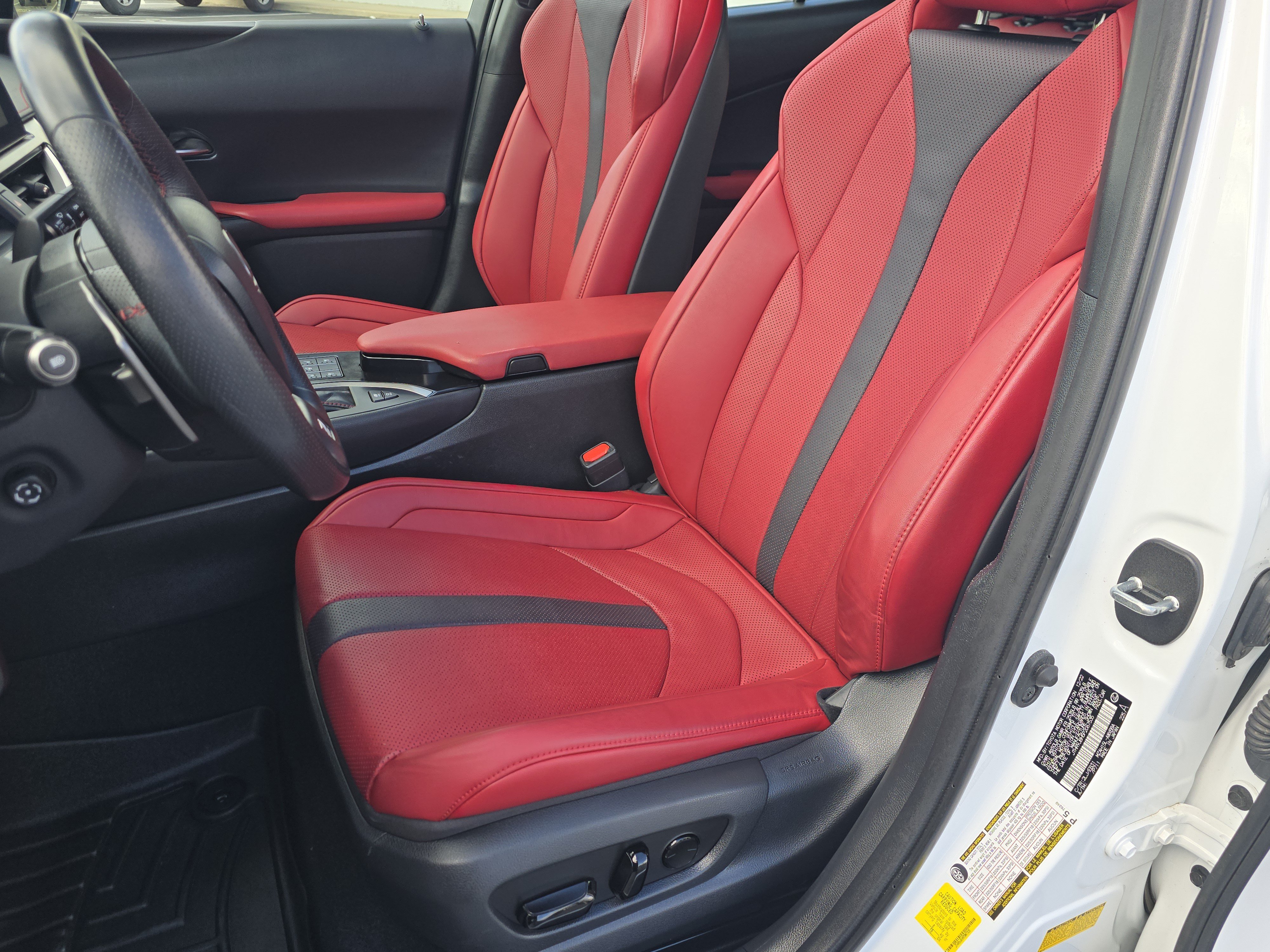 Used 2023 Lexus UX 250h F Sport AWD/4WD image 20