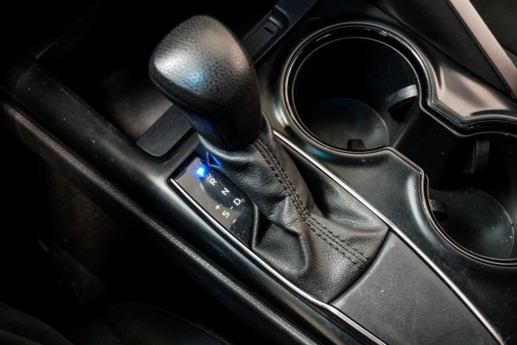 Used 2020 Toyota Camry LE image 23