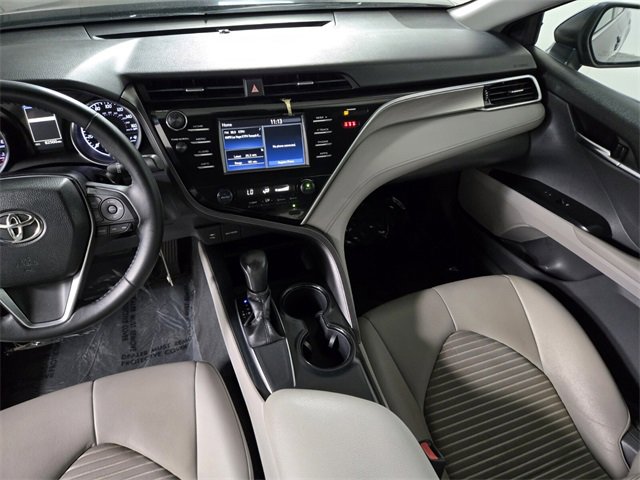Used 2018 Toyota Camry SE image 17