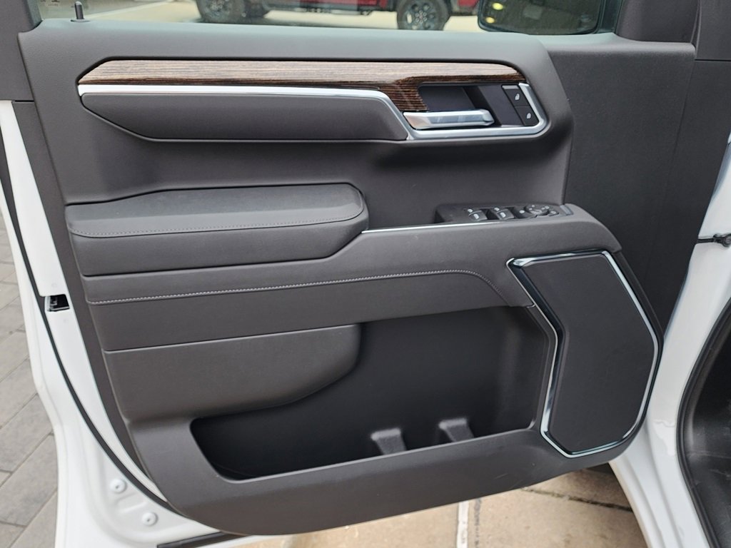 New 2026 GMC Sierra 1500 Elevation image 14