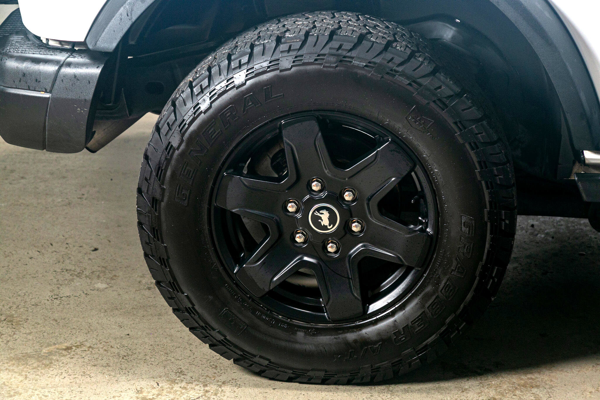 Used 2022 Ford Bronco Black Diamond image 21