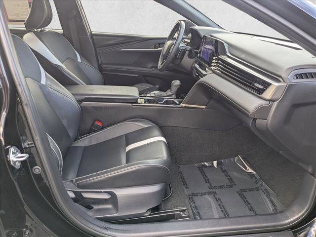Used 2025 Toyota Camry SE FWD image 18
