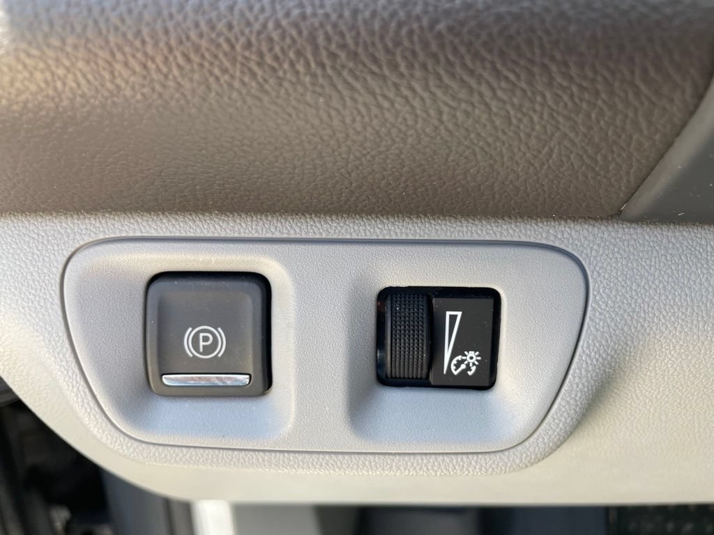 Used 2019 GMC Acadia SLT FWD image 16