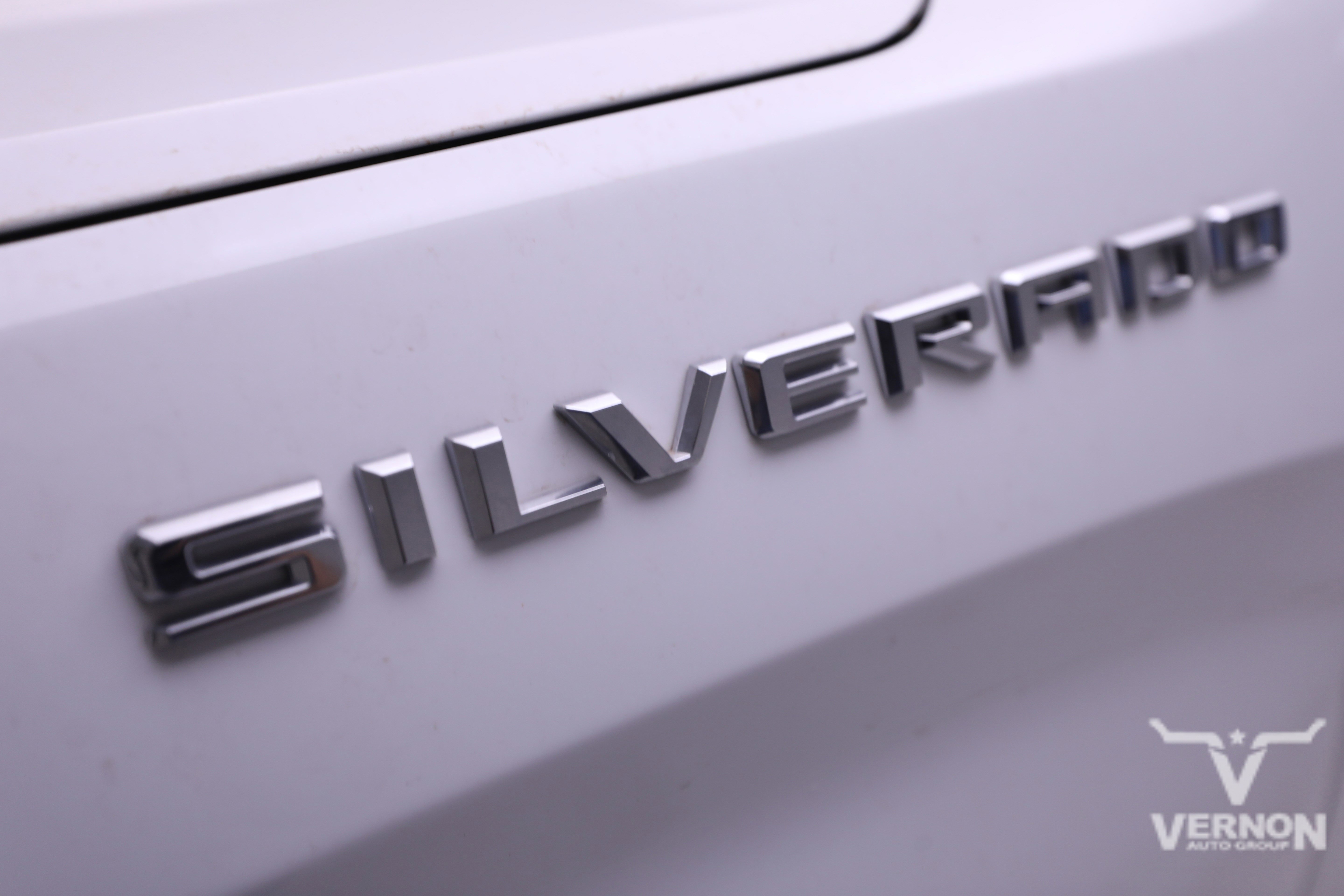 Used 2024 Chevrolet Silverado 1500 LT image 11