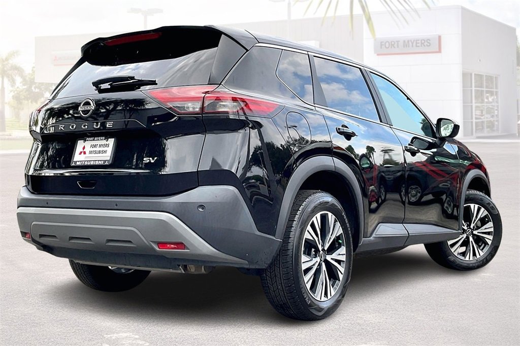 Used 2023 Nissan Rogue SV image 34
