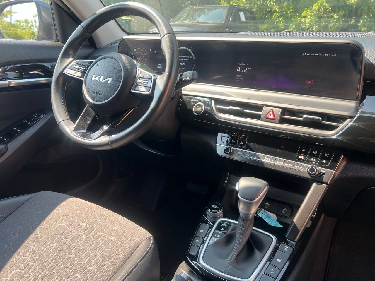 Used 2024 Kia Seltos X-Line AWD/4WD image 28