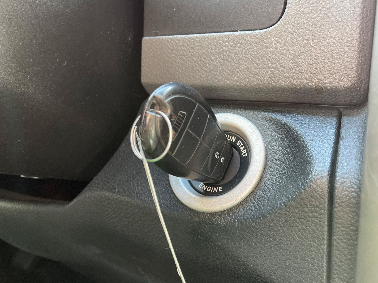Used 2015 RAM 1500 Classic SLT AWD/4WD image 33