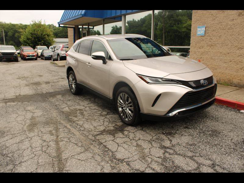 Used 2023 Toyota Venza XLE AWD/4WD image 1