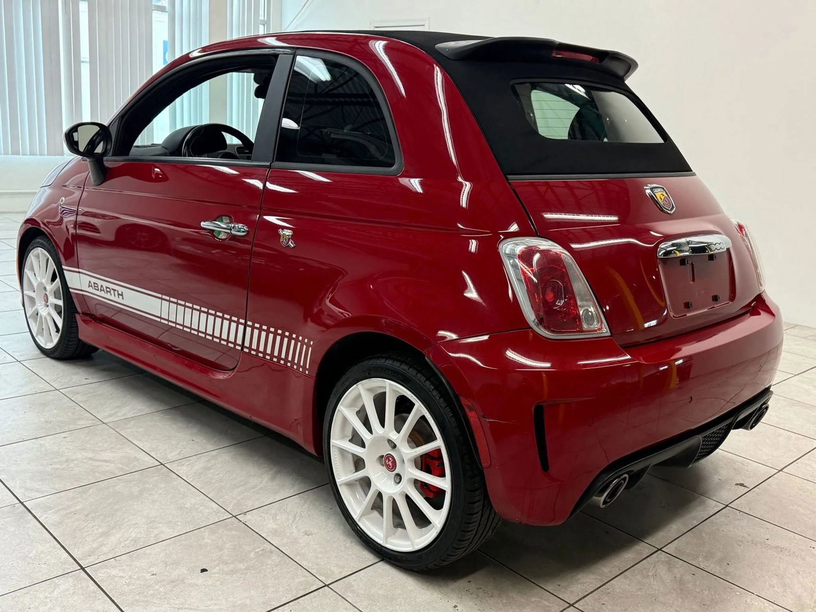 Used 2013 FIAT 500 Abarth FWD image 7