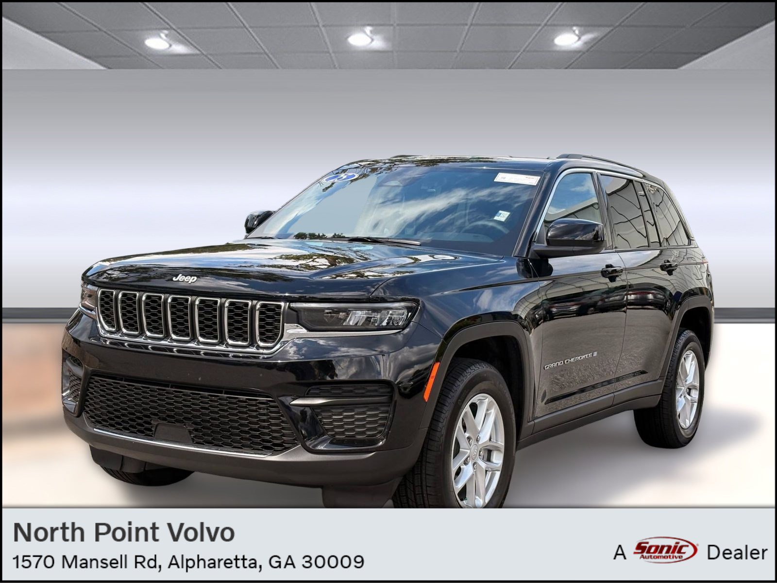 Used 2025 Jeep Grand Cherokee Laredo X
