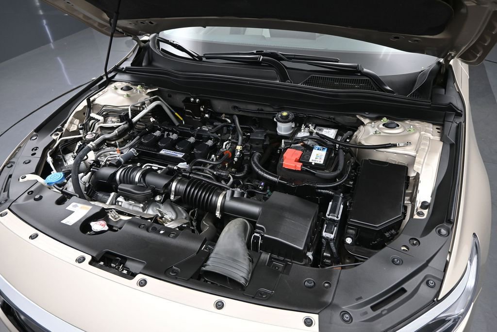 Used 2018 Honda Accord LX image 10